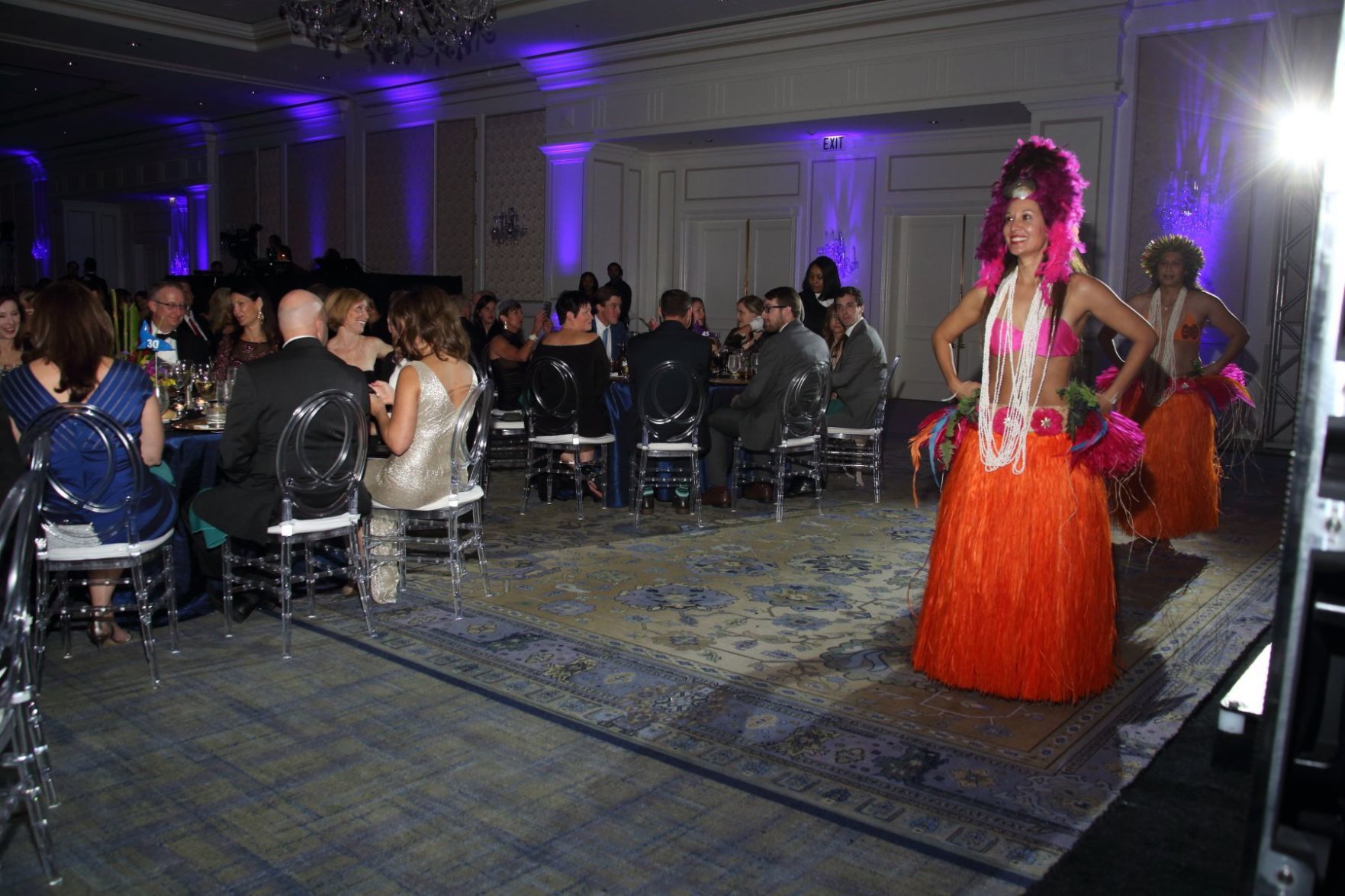 111718GlennonGlow_46.JPG